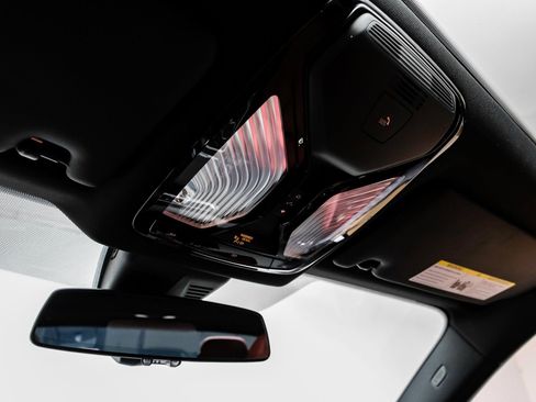 Used 2024 BMW 230i Coupe w/ Convenience Package image 34