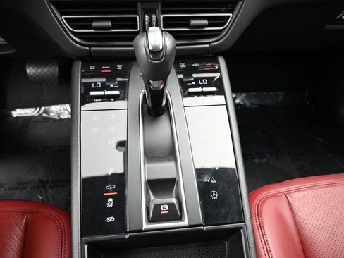 Used 2023 Porsche Macan GTS image 10