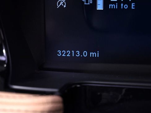 Used 2023 Lincoln Corsair Reserve w/ Equipment Group 202A AWD/4WD image 26