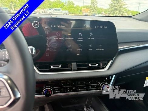 New 2026 Chevrolet Equinox LT w/ Convenience Package II FWD image 19