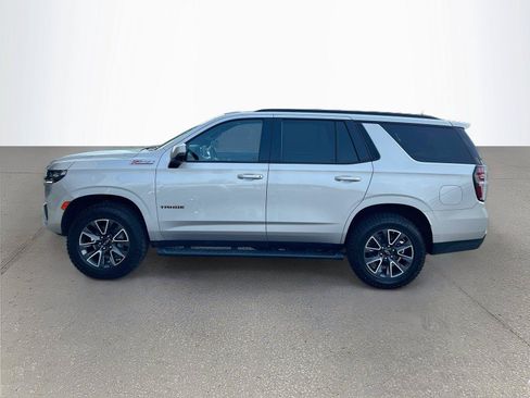 Used 2022 Chevrolet Tahoe Z71 w/ Luxury Package AWD/4WD image 7