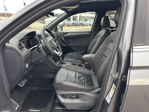 Used 2022 Volkswagen Tiguan SEL R-Line image 14