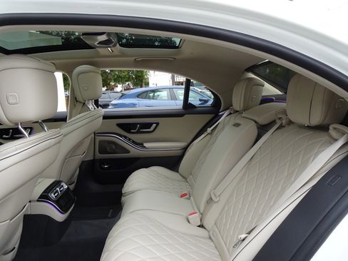 Used 2022 Mercedes-Benz S 580 4MATIC Sedan image 16