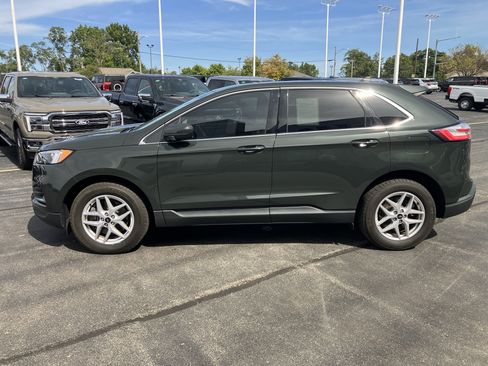 Used 2024 Ford Edge SEL w/ Class II Trailer Tow Package AWD/4WD image 4