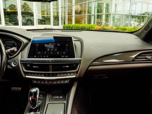 Used 2022 Cadillac CT5 V w/ Platinum Package AWD/4WD image 18