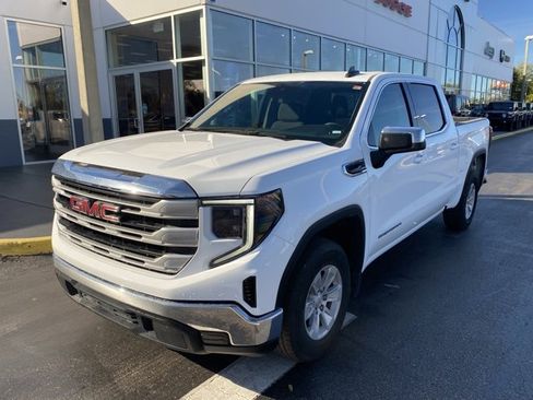 Used 2024 GMC Sierra 1500 SLE image 4
