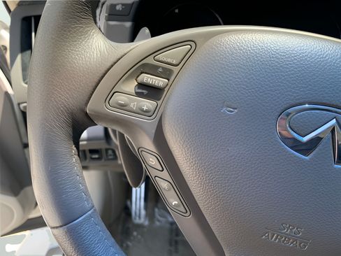 Used 2012 INFINITI G37 x Sedan w/ Premium Pkg AWD/4WD image 18
