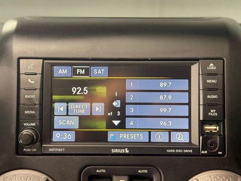 Used 2017 Jeep Wrangler Unlimited Sport AWD/4WD image 16