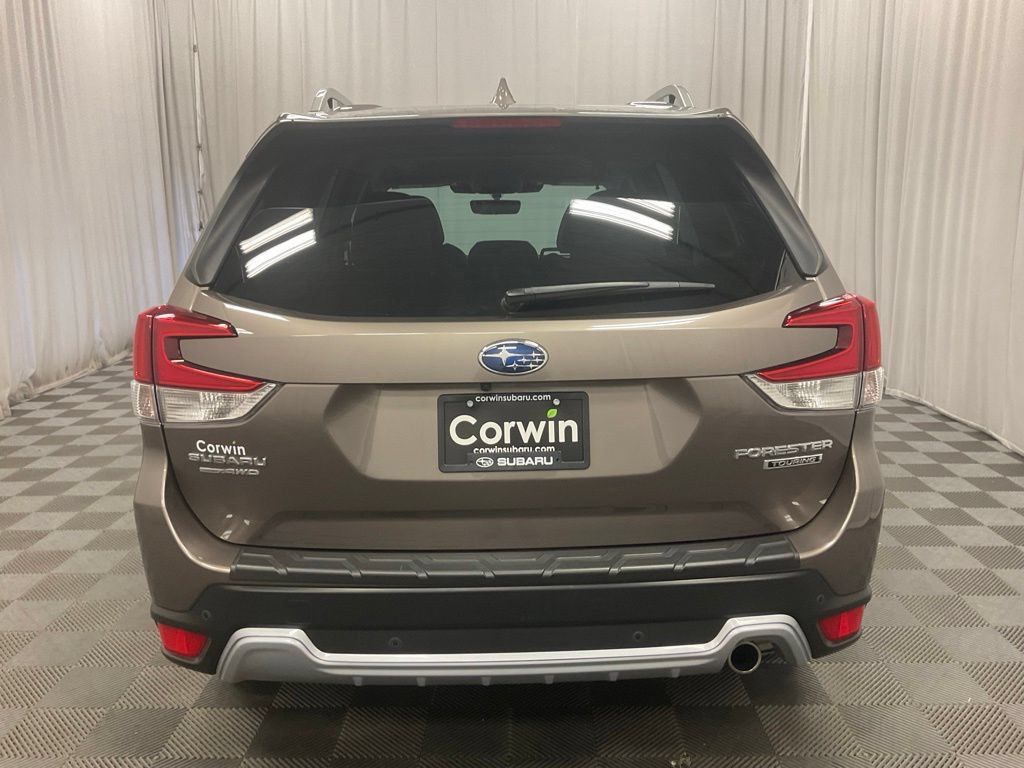 Used 2023 Subaru Forester Touring AWD/4WD image 3