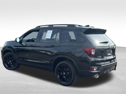 Used 2024 Honda Passport Black Edition image 5