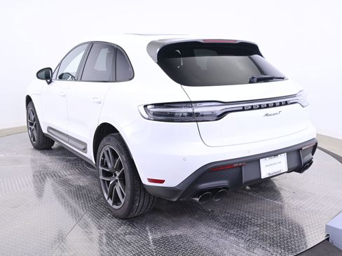 Used 2024 Porsche Macan Turbo image 3