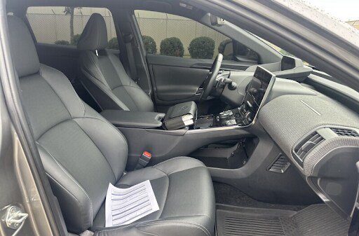 Used 2023 Subaru Solterra AWD image 5
