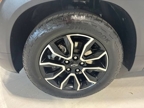 Used 2024 Chevrolet TrailBlazer ACTIV w/ Convenience Package FWD image 11