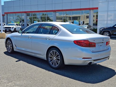 Used 2019 BMW 530i xDrive w/ Convenience Package AWD/4WD image 5