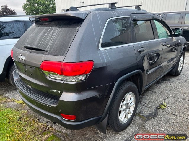 Used 2018 Jeep Grand Cherokee Laredo AWD/4WD image 3