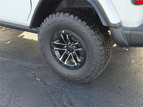 New 2026 Jeep Wrangler Rubicon image 13