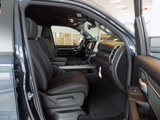 Used 2025 RAM 1500 Big Horn AWD/4WD image 26