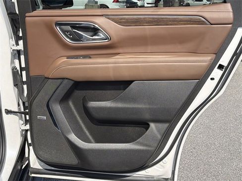 Used 2023 Chevrolet Tahoe High Country image 16