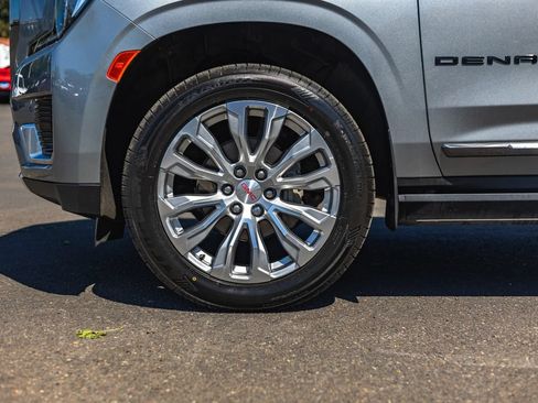 Used 2024 GMC Yukon Denali w/ Max Trailering Package AWD/4WD image 11