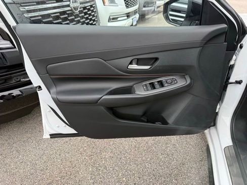 New 2026 Nissan Sentra SR w/ Floor Mat Package image 13