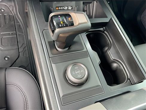 New 2025 GMC Hummer EV 2X image 12