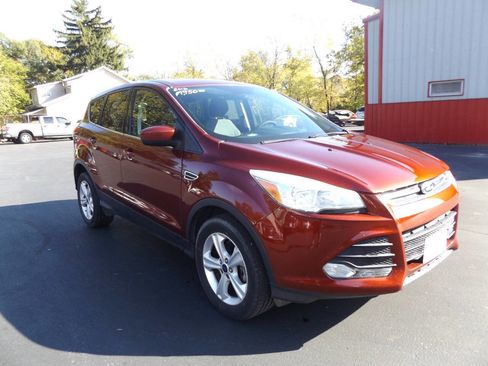 Used 2016 Ford Escape SE image 5