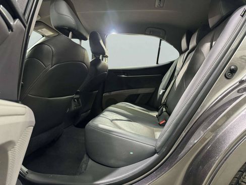 Used 2020 Toyota Camry XLE FWD image 44