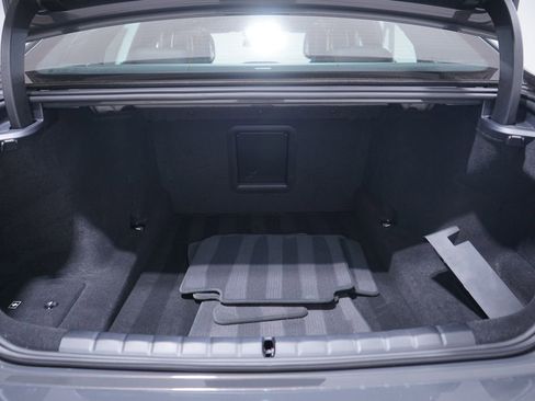 Used 2025 BMW 740i RWD image 23