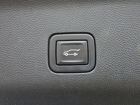 Used 2021 GMC Yukon XL Denali AWD/4WD image 31