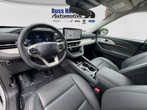 Used 2025 Ford Explorer Active w/ Active Comfort Package AWD/4WD image 20