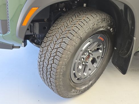 Certified 2026 Nissan Frontier PRO-4X w/ Pro Premium Package AWD/4WD image 32