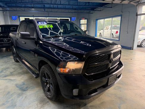 Used 2020 RAM 1500 Express w/ Wheel & Sound Group AWD/4WD image 8