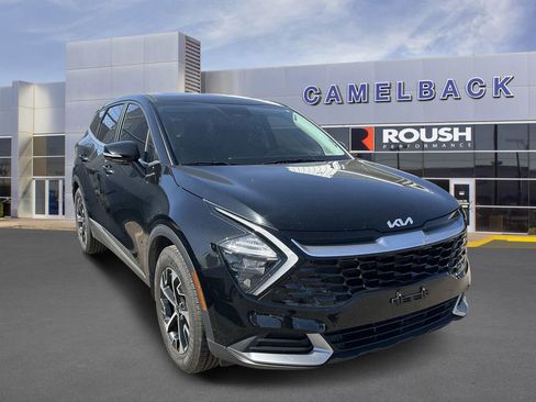 Used 2023 Kia Sportage EX FWD image 3