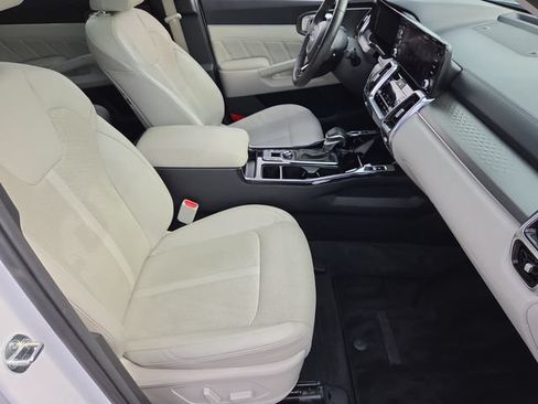 Used 2023 Kia Sorento SX FWD image 19