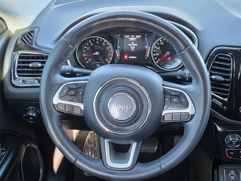 Used 2019 Jeep Compass Altitude image 21