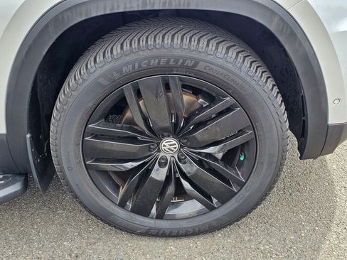 Used 2019 Volkswagen Atlas SEL Premium AWD/4WD image 33