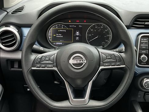 Used 2025 Nissan Versa SV FWD image 20