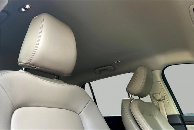 Used 2021 Lincoln Aviator 2WD image 30