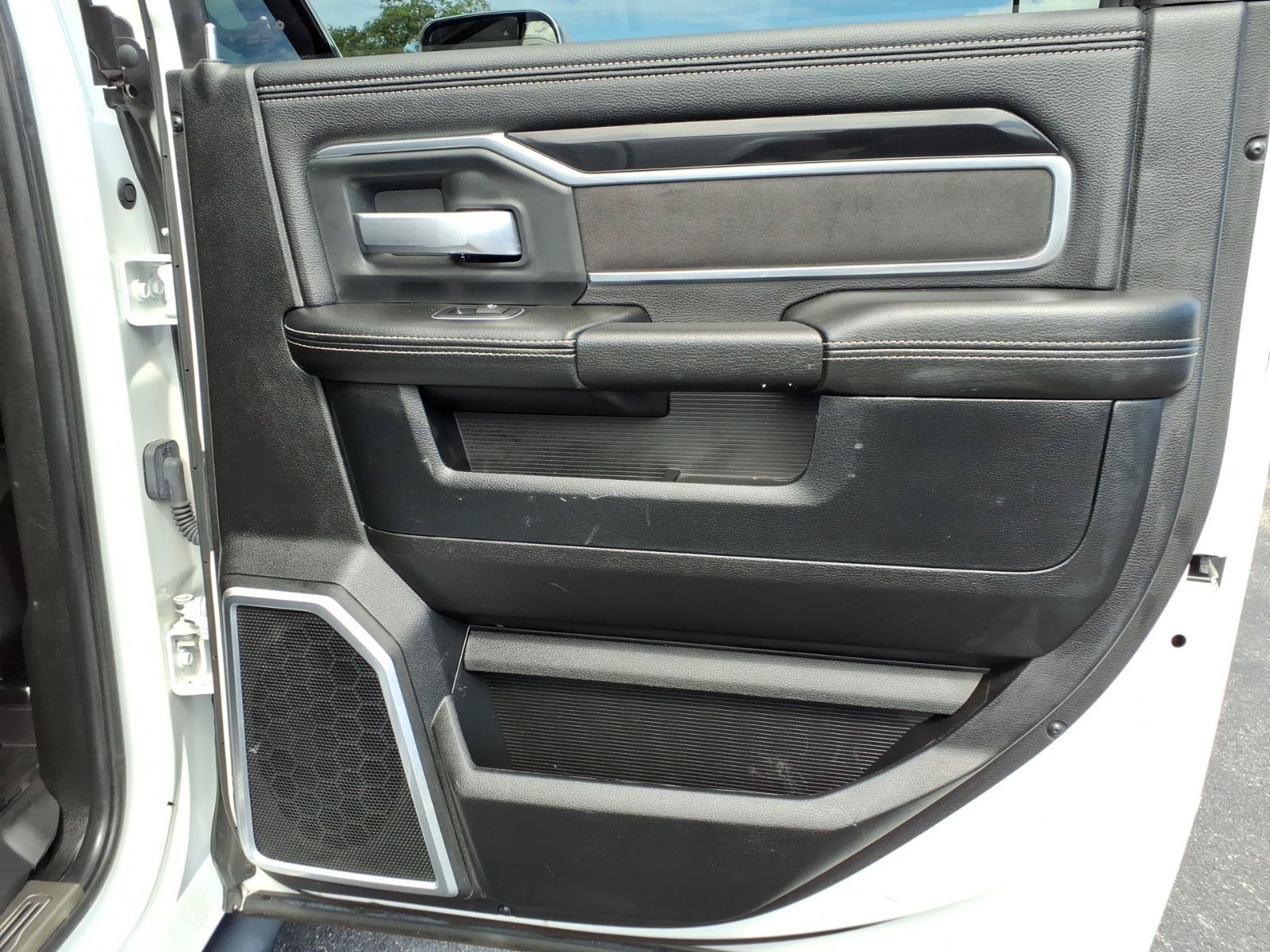Used 2020 RAM 3500 Laramie AWD/4WD image 14