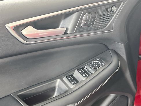 Used 2020 Ford Edge ST w/ Cold Weather Package AWD/4WD image 18