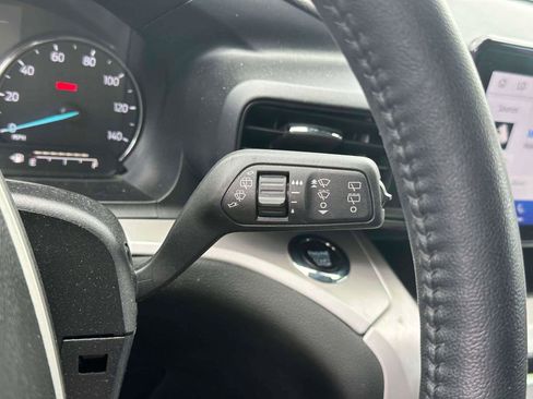 Used 2023 Ford Explorer XLT AWD/4WD image 24