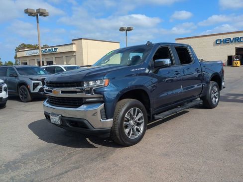 Certified 2022 Chevrolet Silverado 1500 LT AWD/4WD image 4