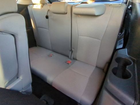 Certified 2023 Toyota Highlander LE image 15