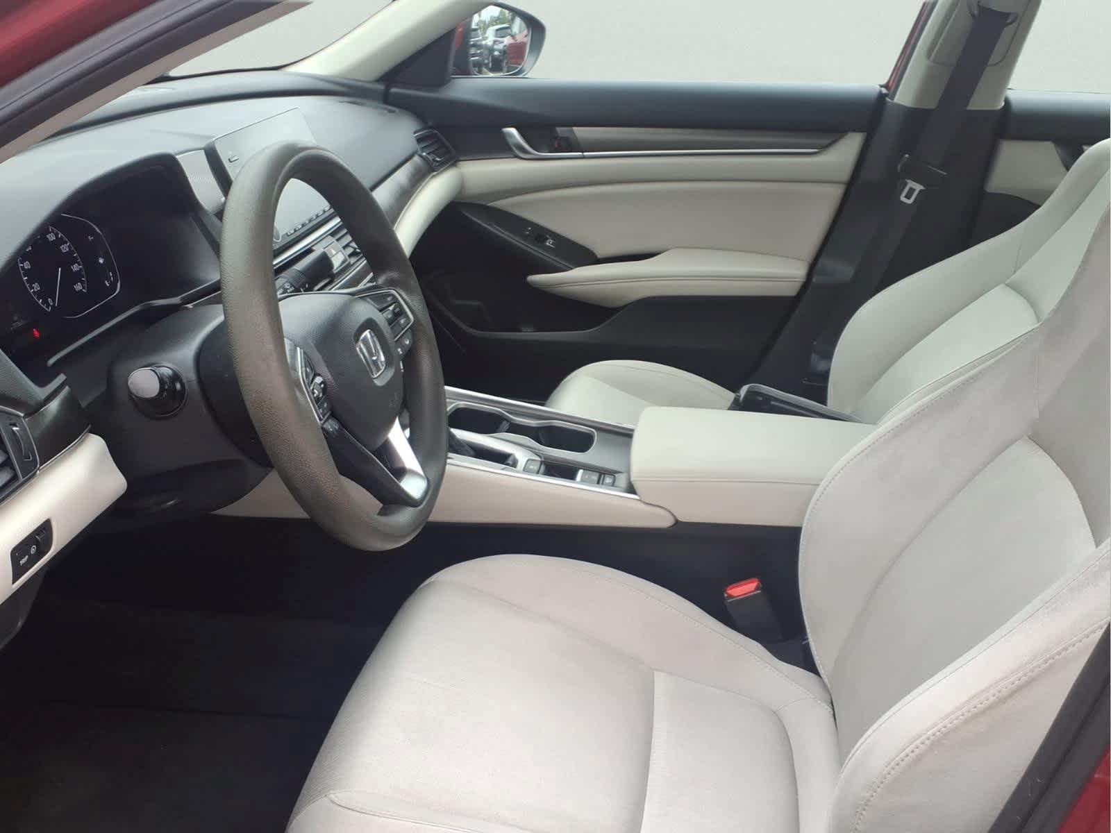 Used 2018 Honda Accord LX image 17