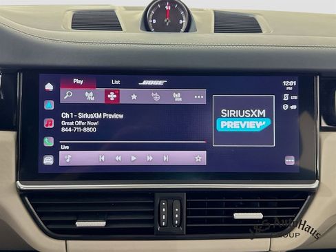 Used 2023 Porsche Cayenne Platinum Edition w/ Premium Package Plus image 17