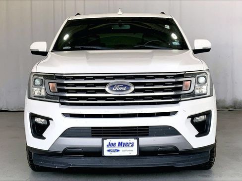 Used 2018 Ford Expedition XLT w/ Equipment Group 202A RWD image 3
