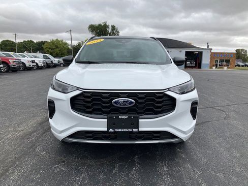 Used 2023 Ford Escape ST-Line w/ Tech Pack #1 image 8