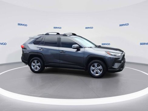 Used 2022 Toyota RAV4 XLE FWD image 2