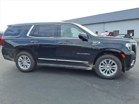 Used 2024 GMC Yukon SLT image 2