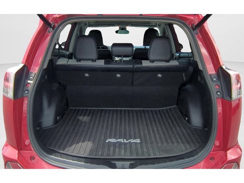 Used 2017 Toyota RAV4 Limited FWD image 9